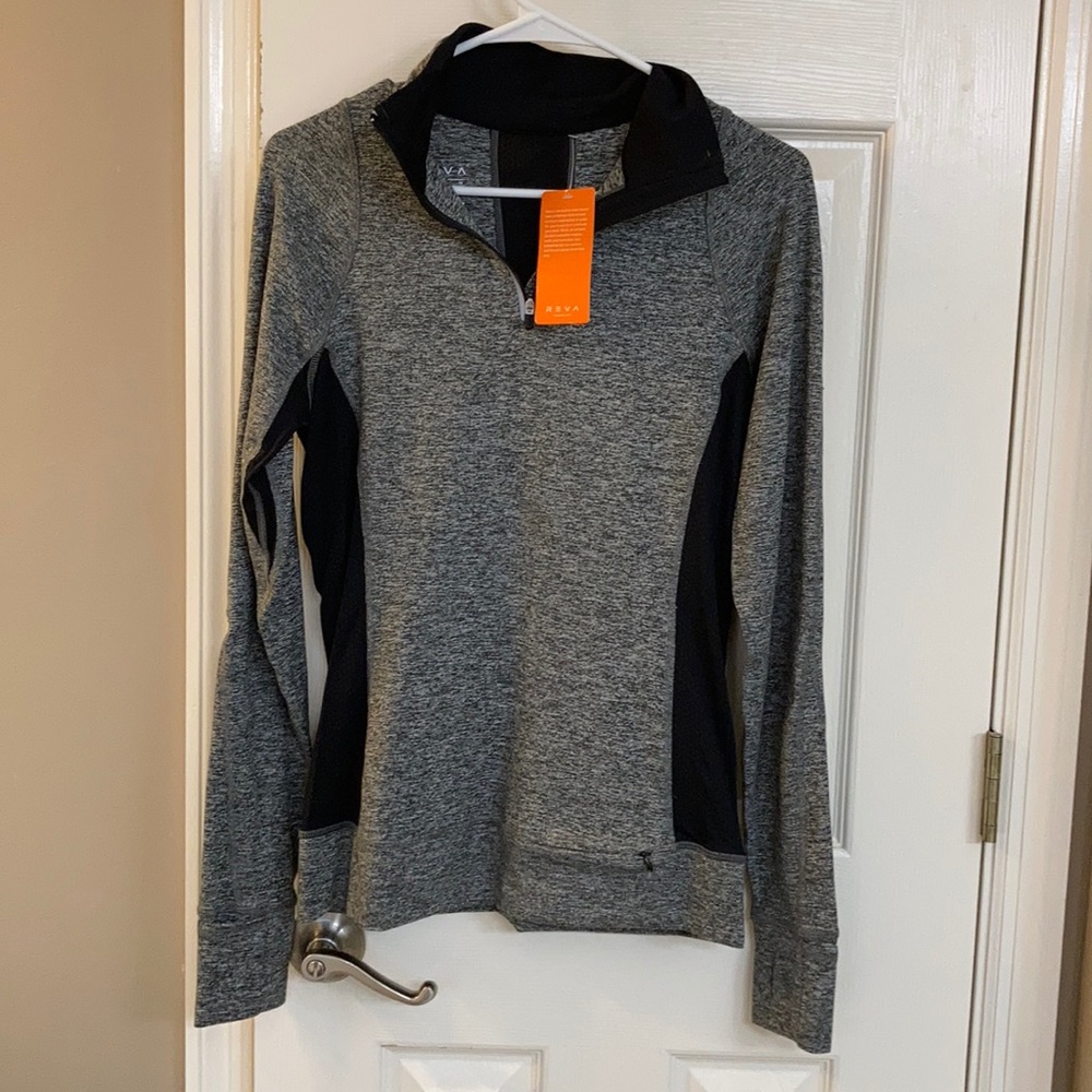 Reva workout top 1/4 zip powder gray black thin stripe NWT M